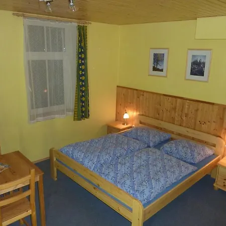 Na Rozcesti 3*