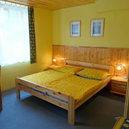 Guest house Na Rozcesti 3*