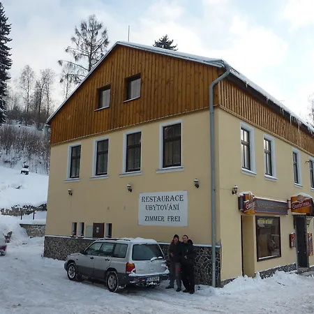 Na Rozcesti 3*