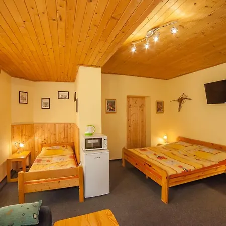 Guest house Na Rozcesti 3*